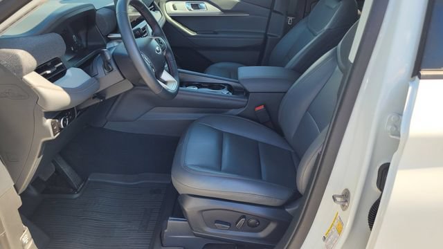 New 2026 Ford Explorer Active w/ Active Comfort Package AWD/4WD image 16