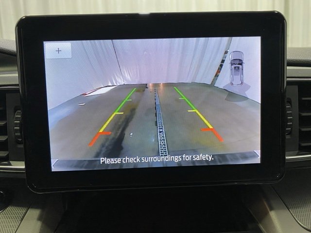 Used 2022 Ford Explorer XLT w/ Equipment Group 202A image 21