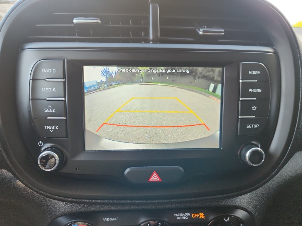 Used 2020 Kia Soul LX FWD image 16