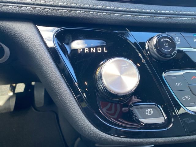 New 2026 Chrysler Pacifica Select w/ S Appearance Package FWD image 25