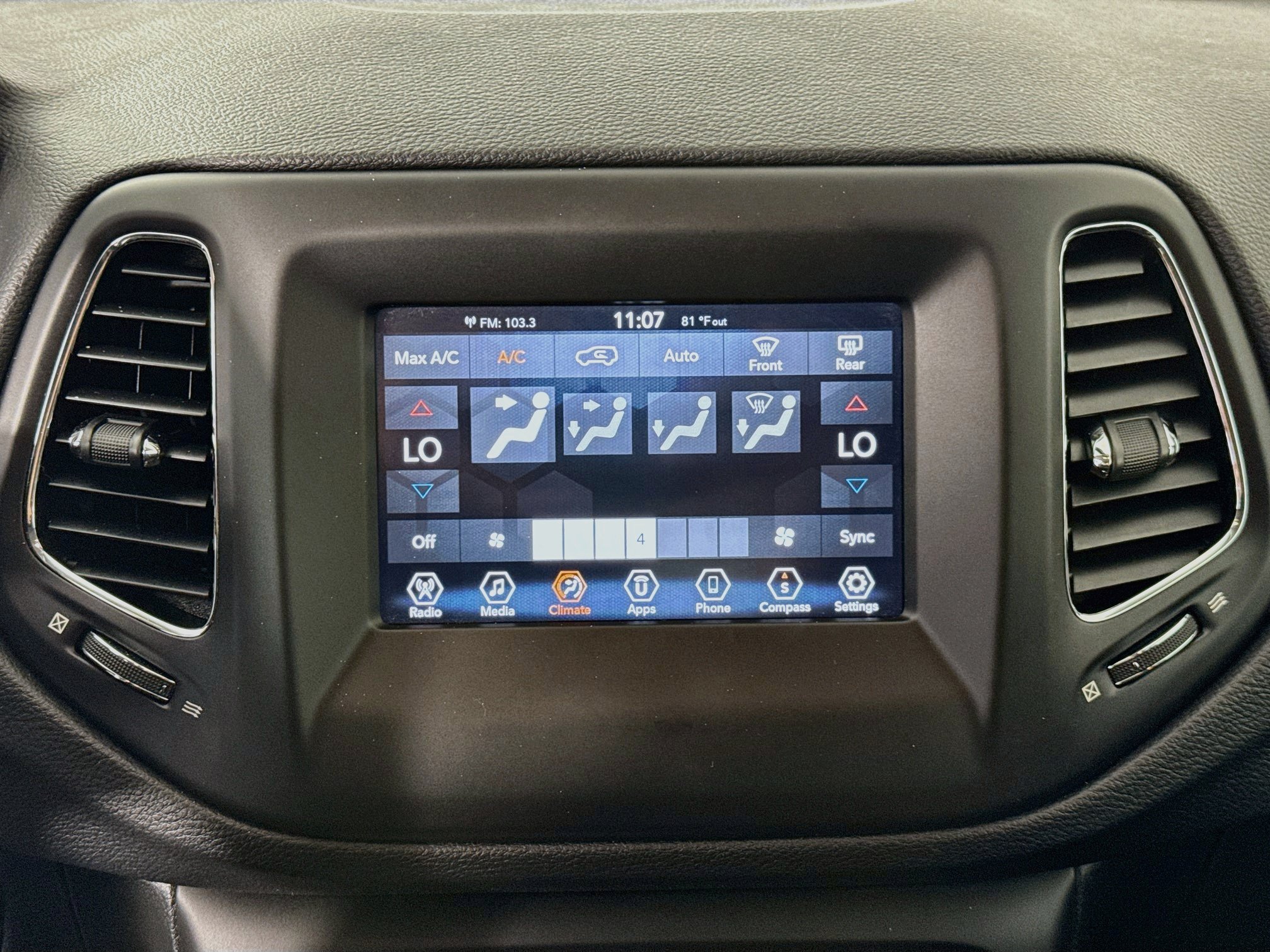 Used 2019 Jeep Compass Sport AWD/4WD image 15
