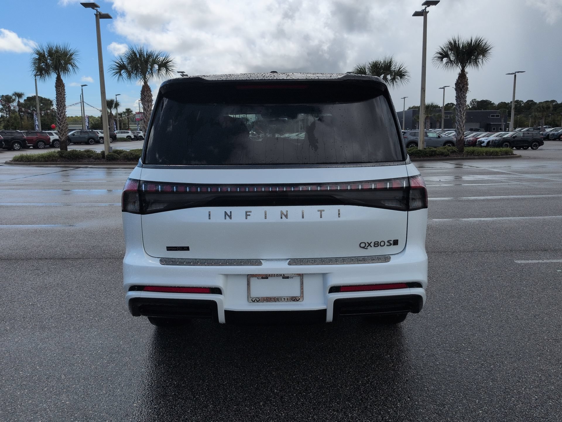 New 2027 INFINITI QX80 Sensory AWD/4WD image 6