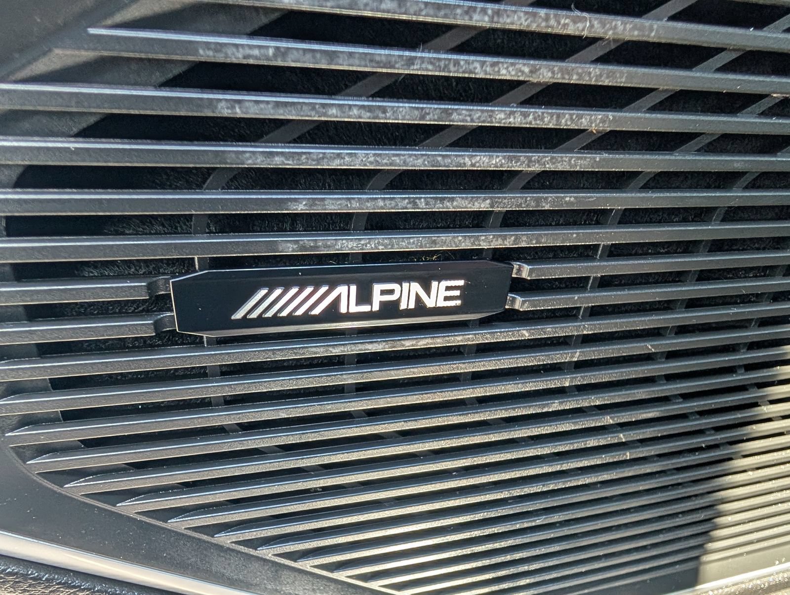 Used 2024 Jeep Wagoneer L Series II w/ Flexible Seating Group AWD/4WD image 21