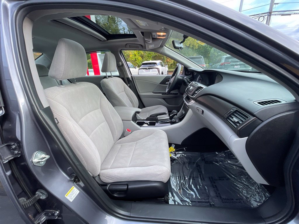 Used 2015 Honda Accord EX image 17