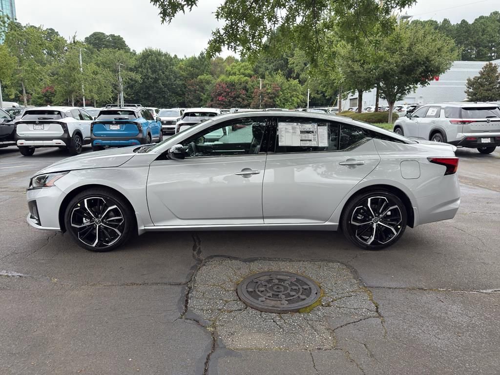 New 2025 Nissan Altima 2.5 SR w/ SR Premium Package image 4