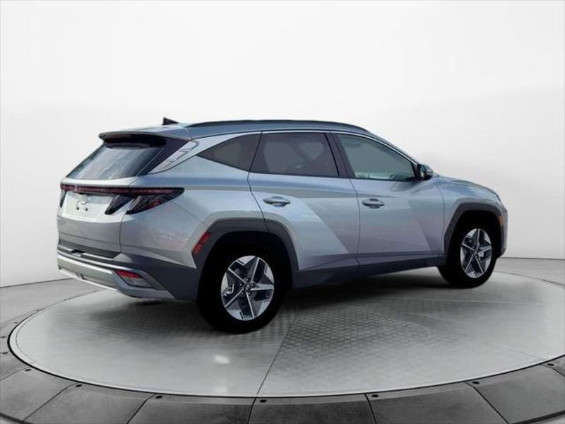 New 2026 Hyundai Tucson SEL image 8