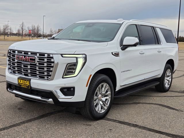 New 2026 GMC Yukon XL Denali image 8