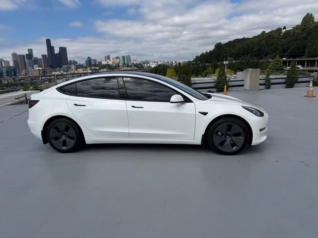 Used 2022 Tesla Model 3 Long Range AWD/4WD image 2