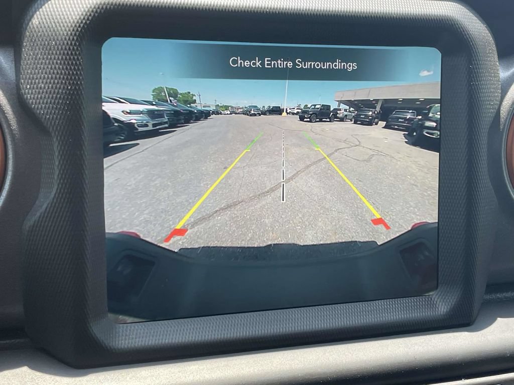 Used 2022 Jeep Gladiator Mojave w/ Cold Weather Group AWD/4WD image 34