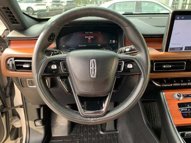 Certified 2024 Lincoln Aviator Reserve w/ Equipment Group 201A AWD/4WD image 21
