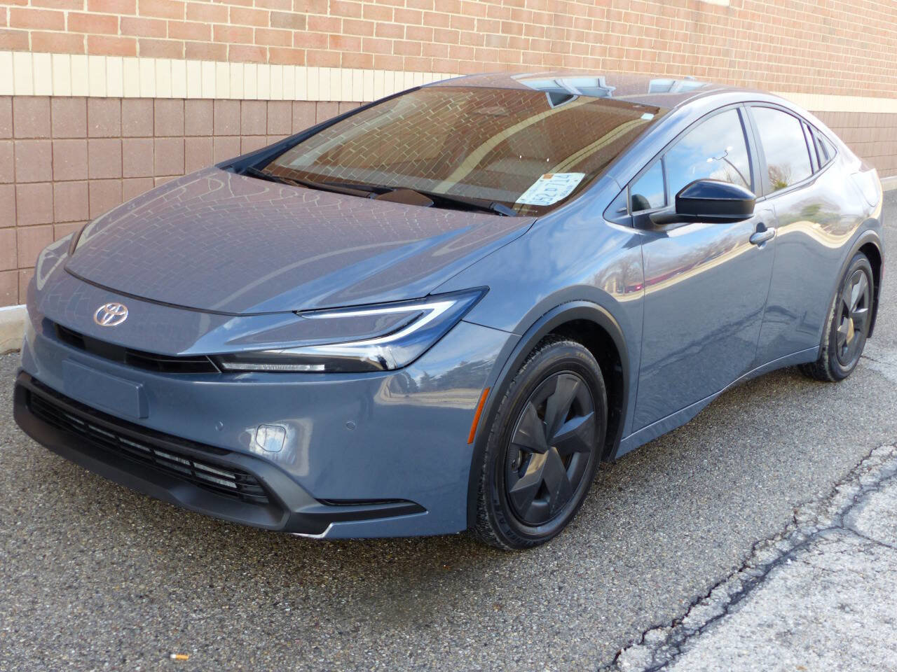 Used 2024 Toyota Prius LE image 5