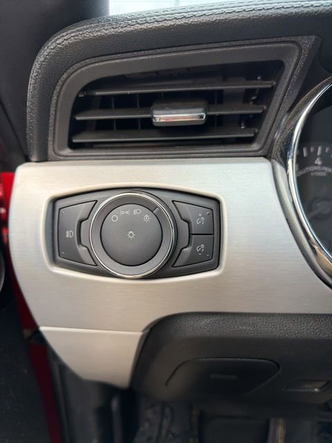 Used 2015 Ford Mustang GT Premium image 19