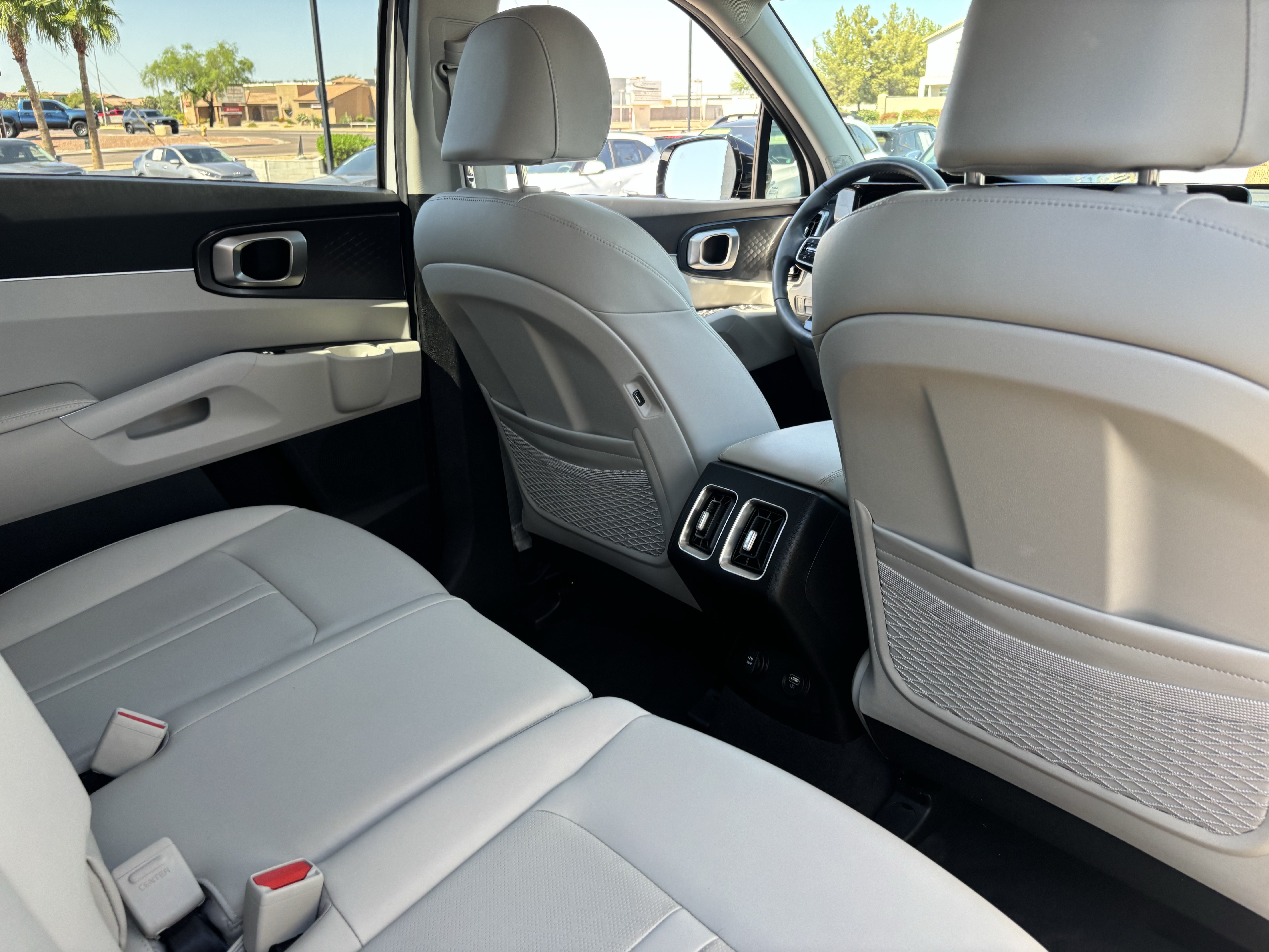 Certified 2023 Kia Sorento S w/ Panoramic Sunroof Package FWD image 11