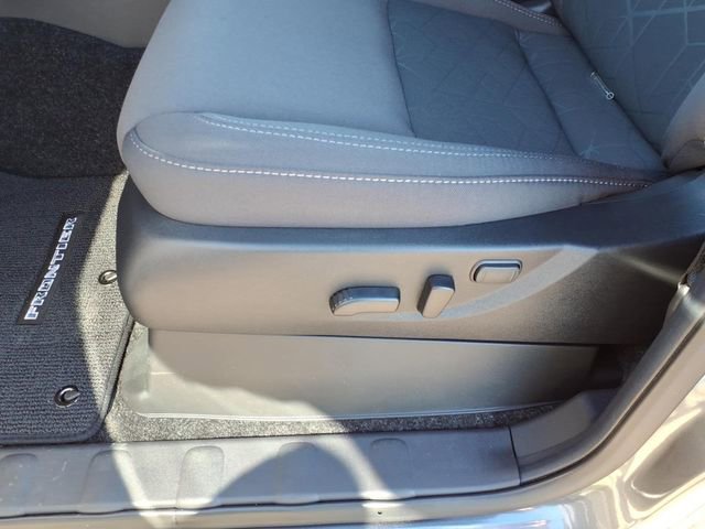 New 2026 Nissan Frontier SV image 7