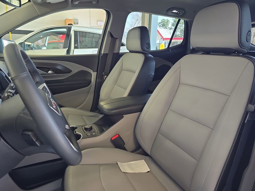 Used 2023 GMC Terrain SLT w/ Infotainment Package II FWD image 17