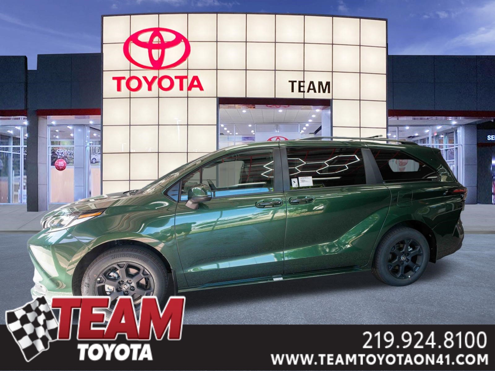 New 2026 Toyota Sienna XLE Woodland Edition