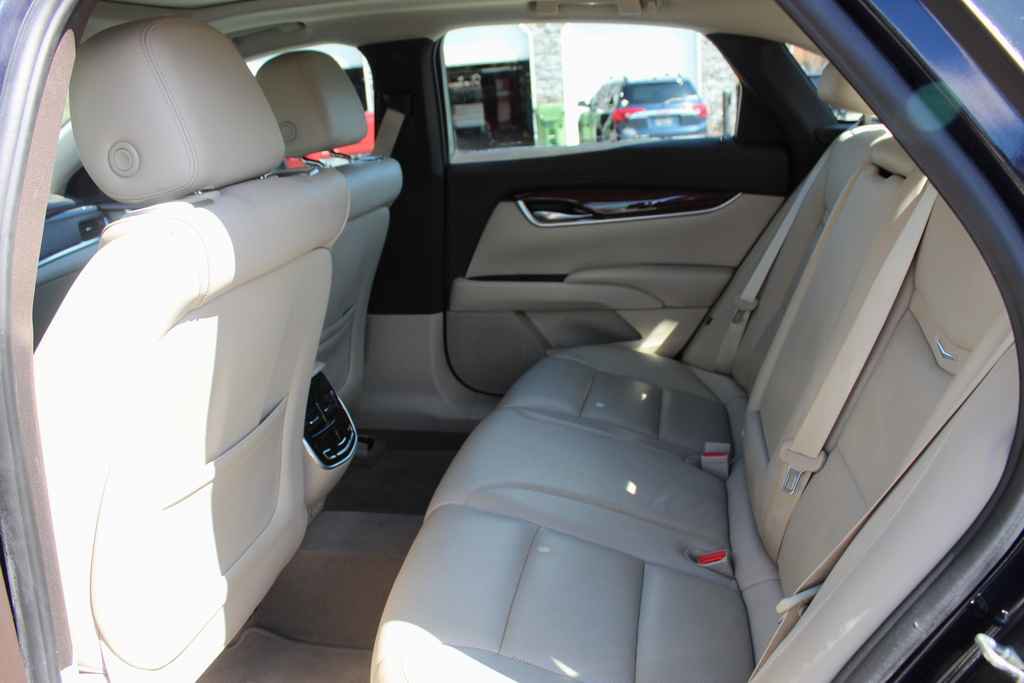 Used 2017 Cadillac XTS Premium Luxury image 26