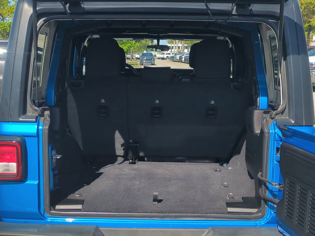 Used 2022 Jeep Wrangler Unlimited Sport image 14