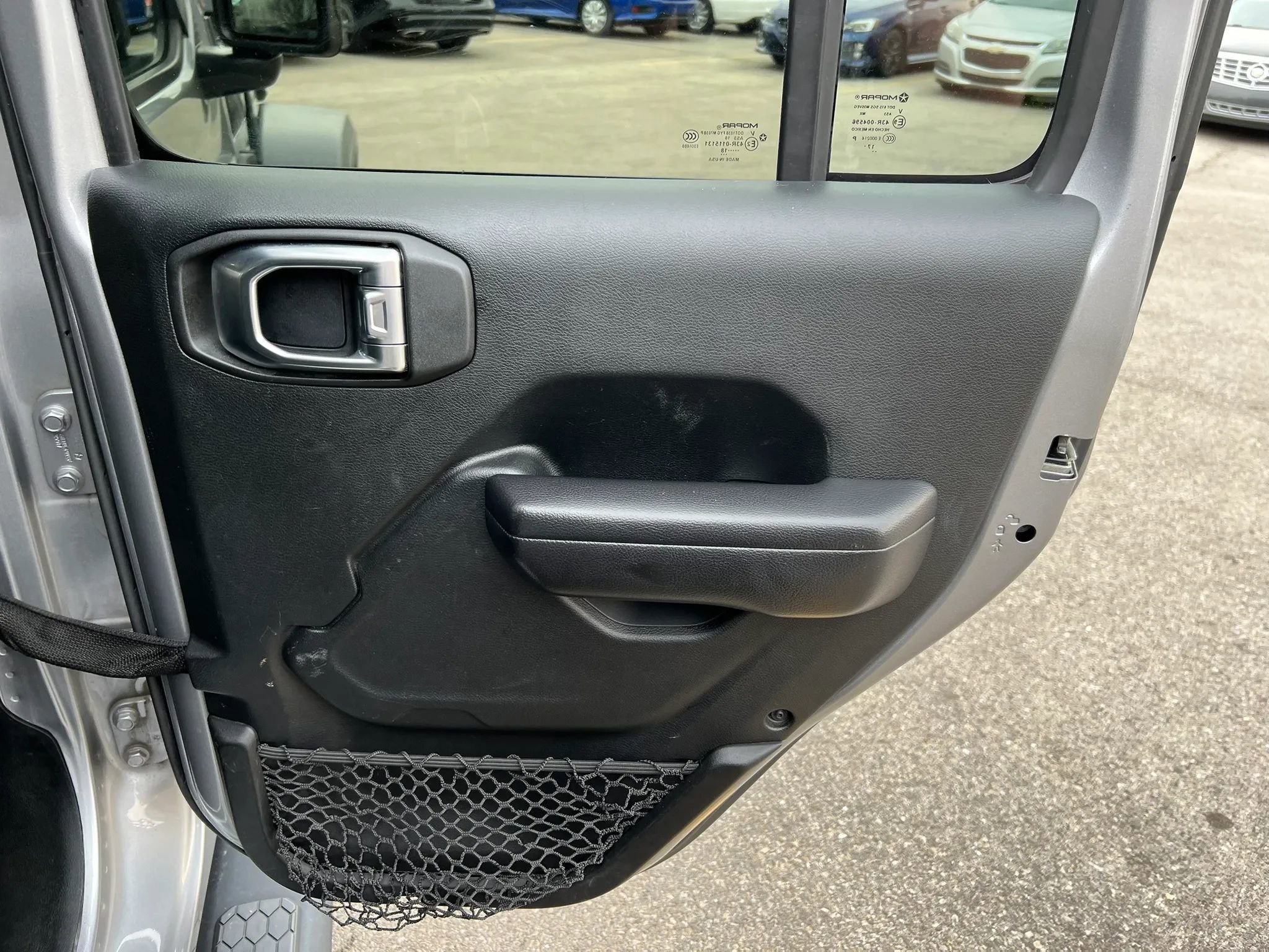 Used 2018 Jeep Wrangler Unlimited Sport S image 27
