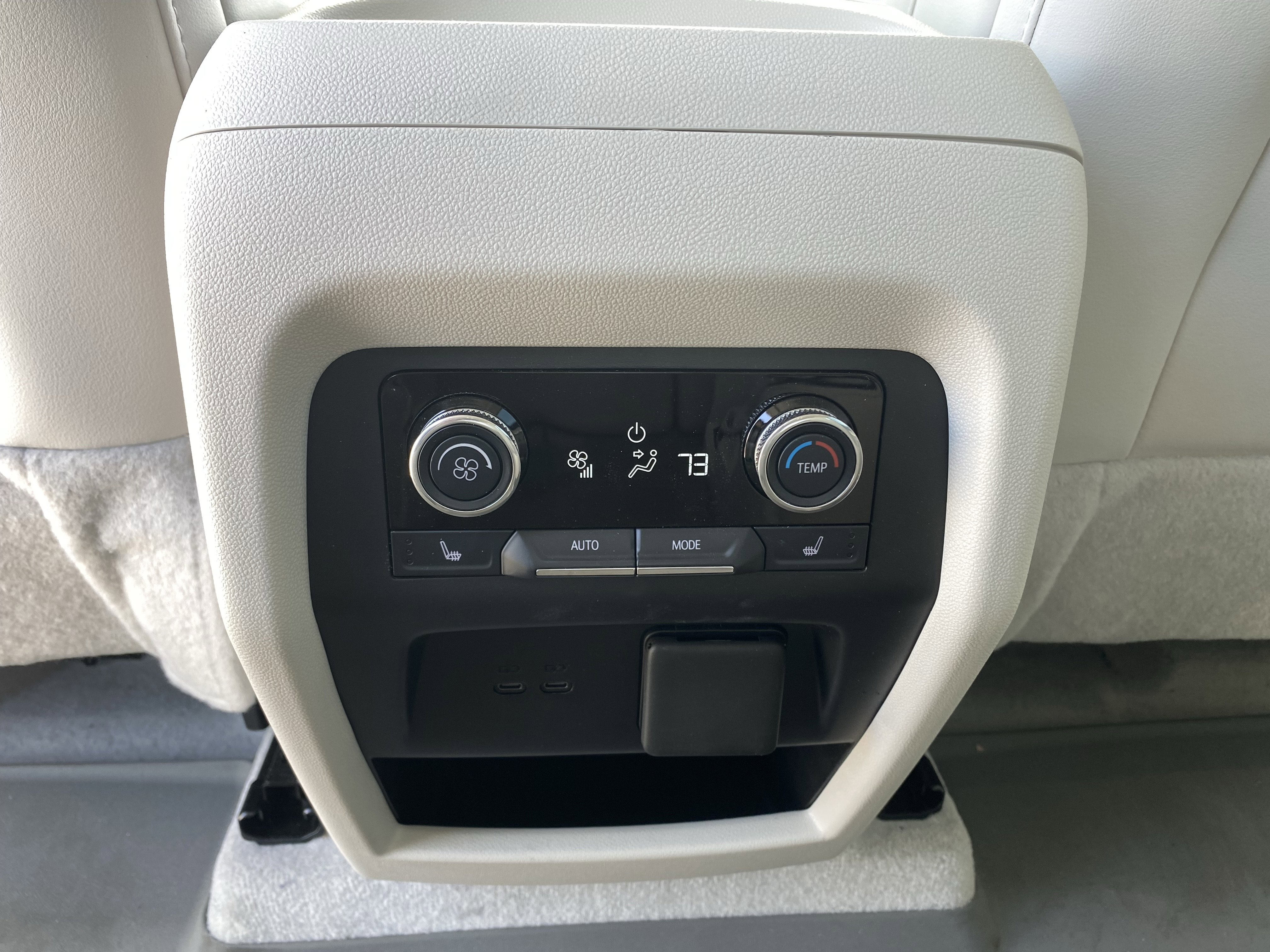 Used 2025 Buick Enclave Avenir FWD image 16