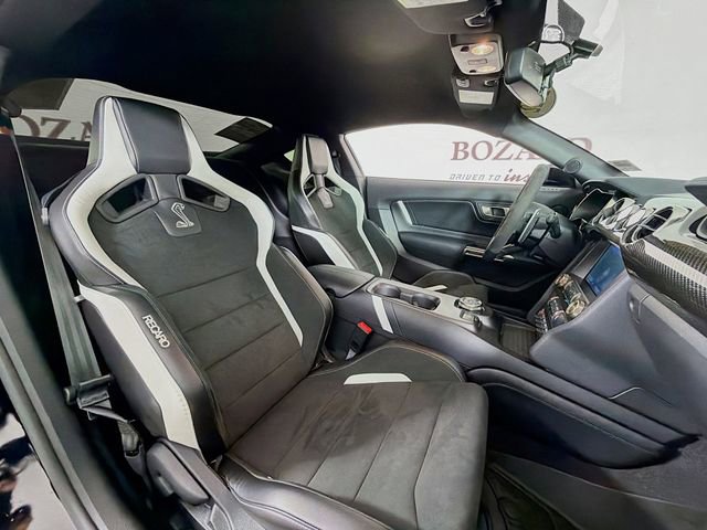 Used 2022 Ford Mustang Shelby GT500 w/ Carbon Fiber Track Pack RWD image 28