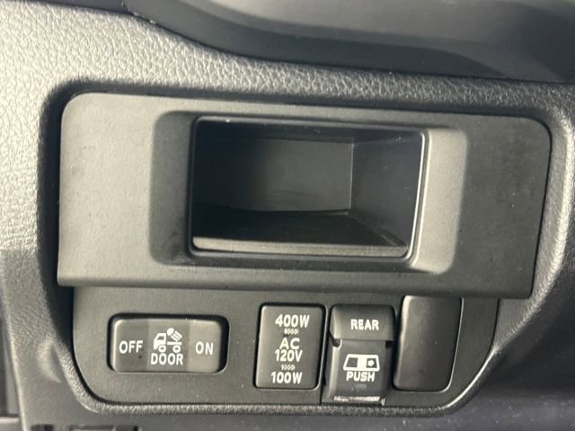 Used 2017 Toyota Tacoma TRD Sport w/ Tow Package (A/T) image 34