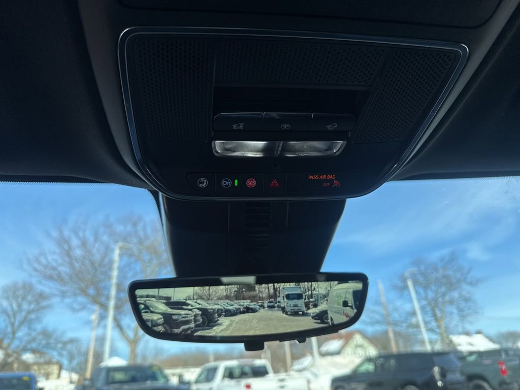 New 2026 Chevrolet Traverse High Country w/ LPO, Floor Liner Package image 24