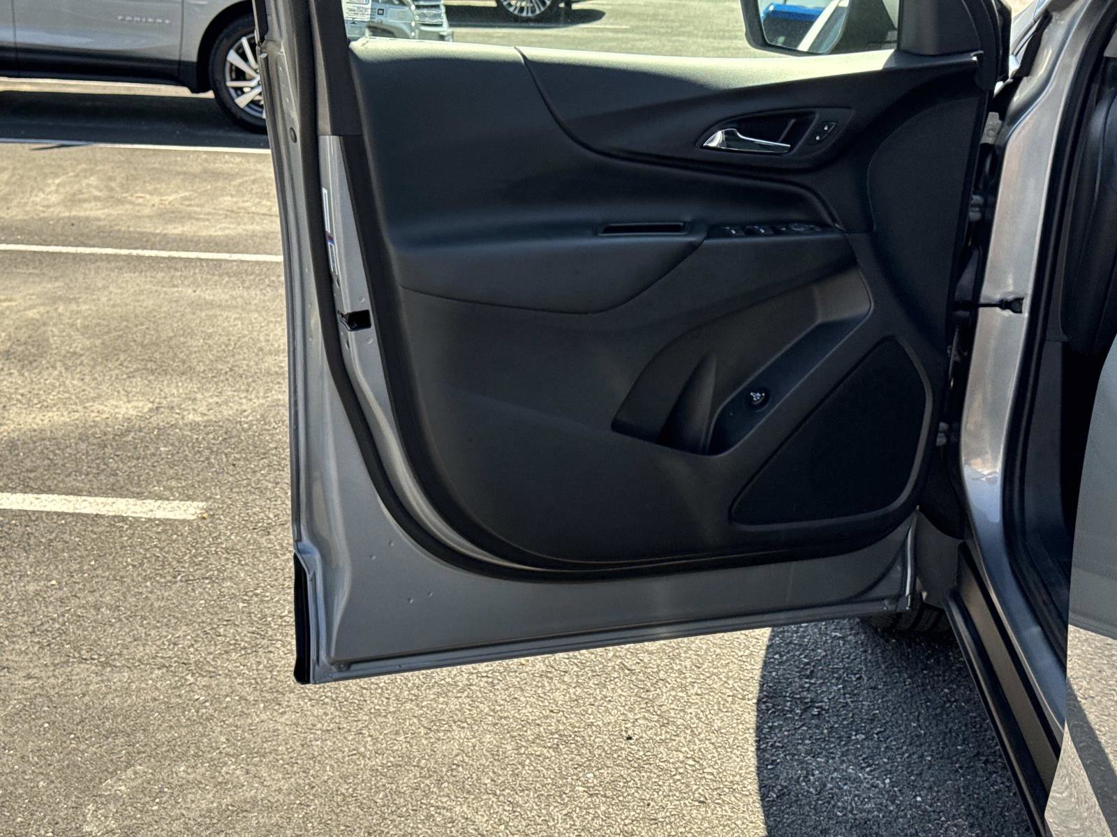 Used 2024 Chevrolet Equinox LT w/ LPO, Floor Liner Package image 18