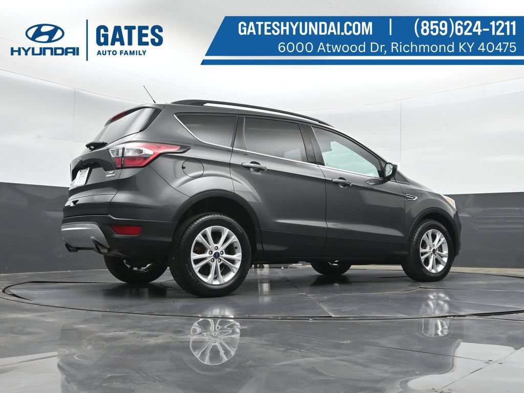 Used 2018 Ford Escape SE AWD/4WD image 36