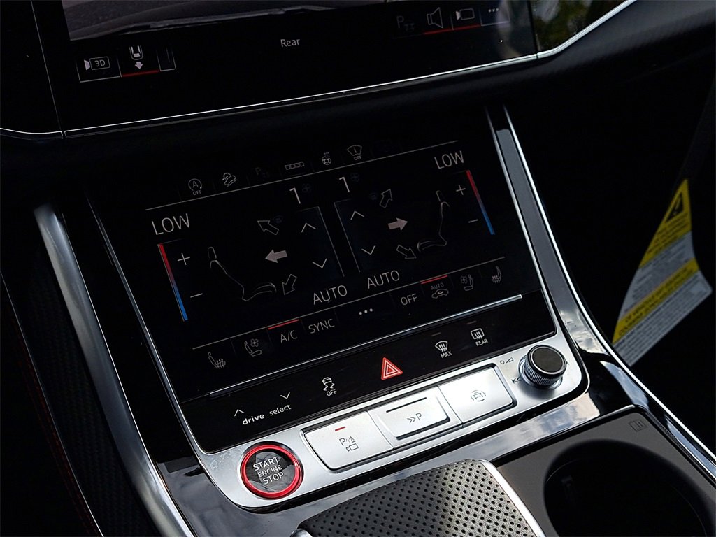 New 2026 Audi SQ7 Prestige image 13