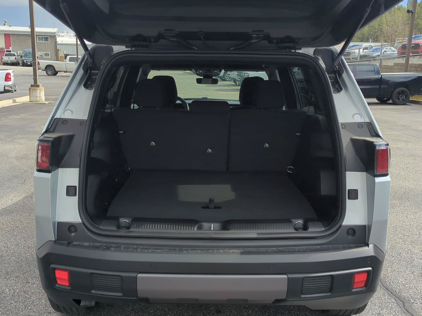 New 2026 Jeep Cherokee Laredo AWD/4WD image 7