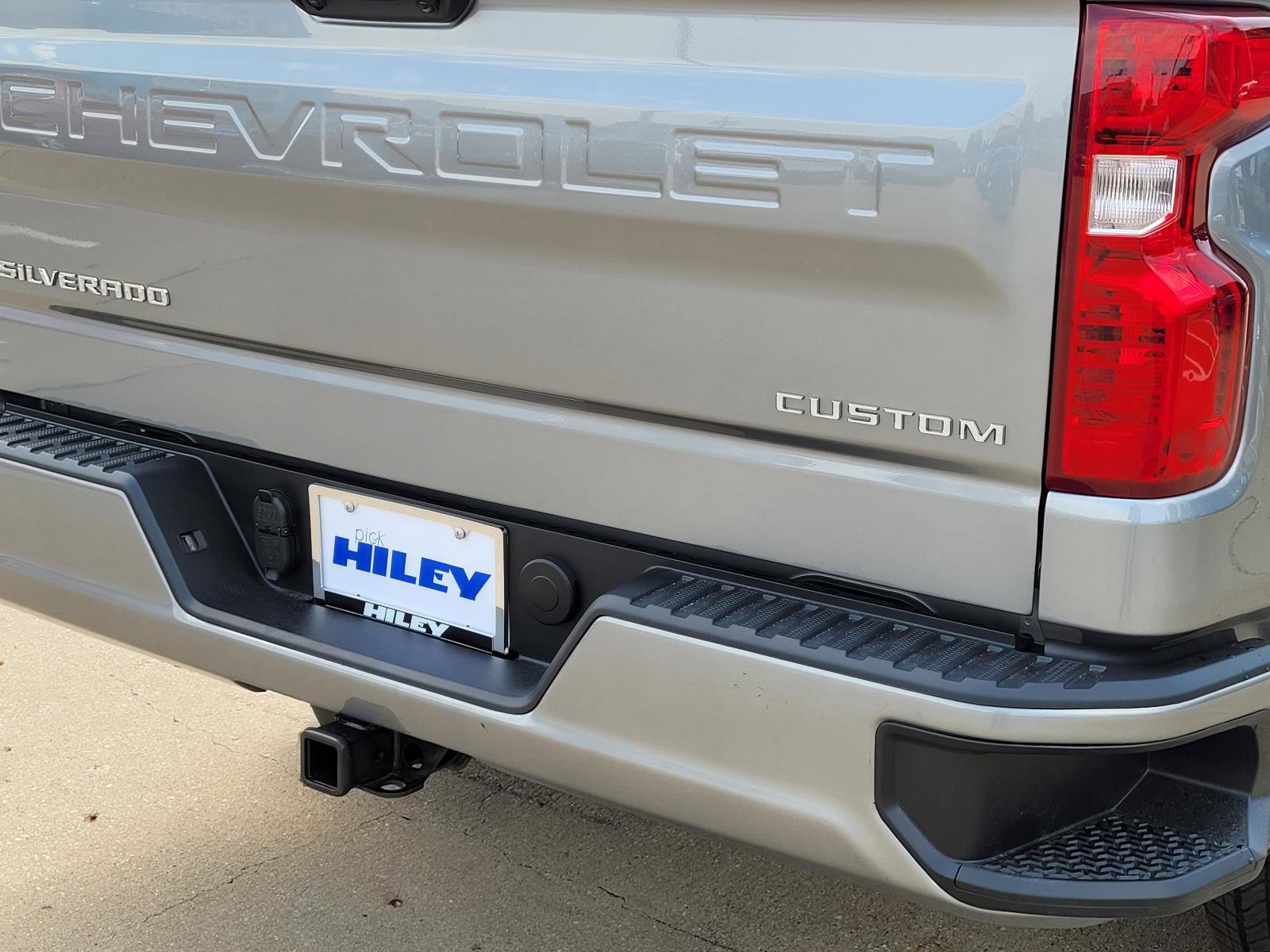 New 2026 Chevrolet Silverado 1500 Custom RWD image 4