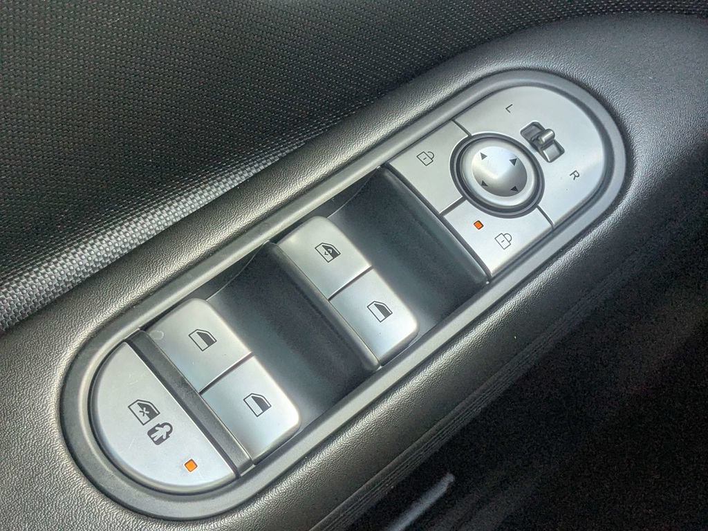 Used 2024 Hyundai Ioniq 5 SE RWD image 29