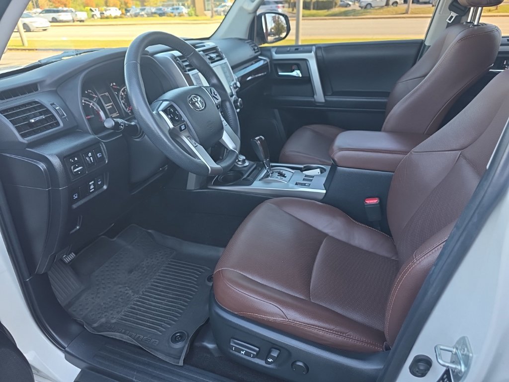 Certified 2022 Toyota 4Runner Limited AWD/4WD image 10
