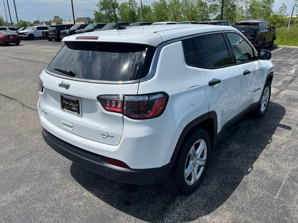 Used 2024 Jeep Compass Sport AWD/4WD image 7