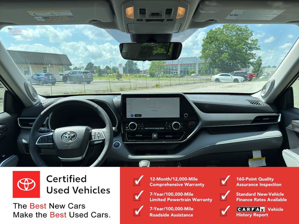 Certified 2026 Toyota Highlander Limited AWD/4WD image 18