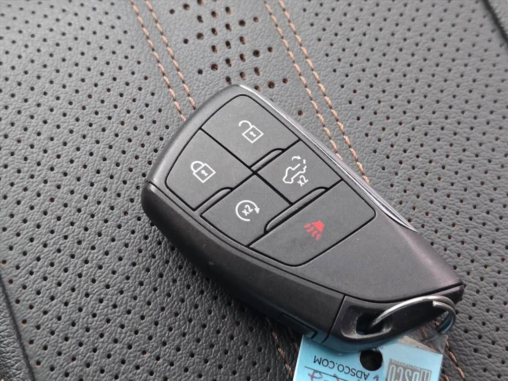 Certified 2024 Chevrolet Silverado 1500 High Country w/ Technology Package image 20