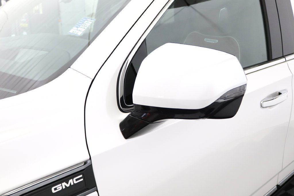 Certified 2024 GMC Yukon Denali Ultimate AWD/4WD image 11