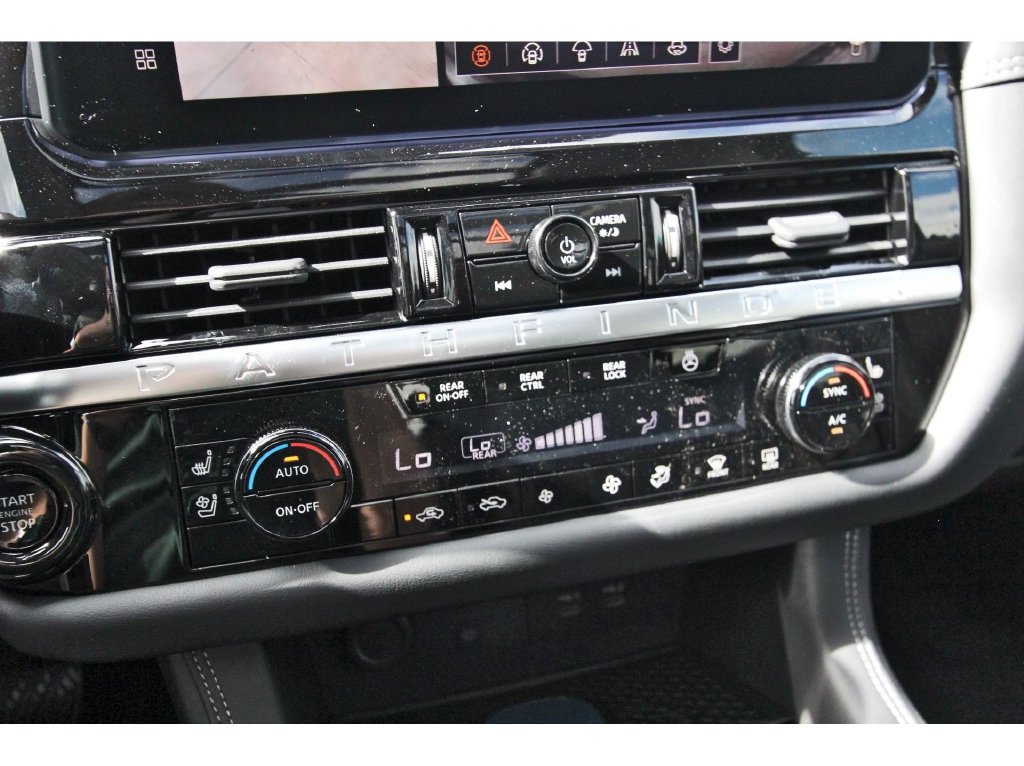 New 2026 Nissan Pathfinder Platinum FWD image 27