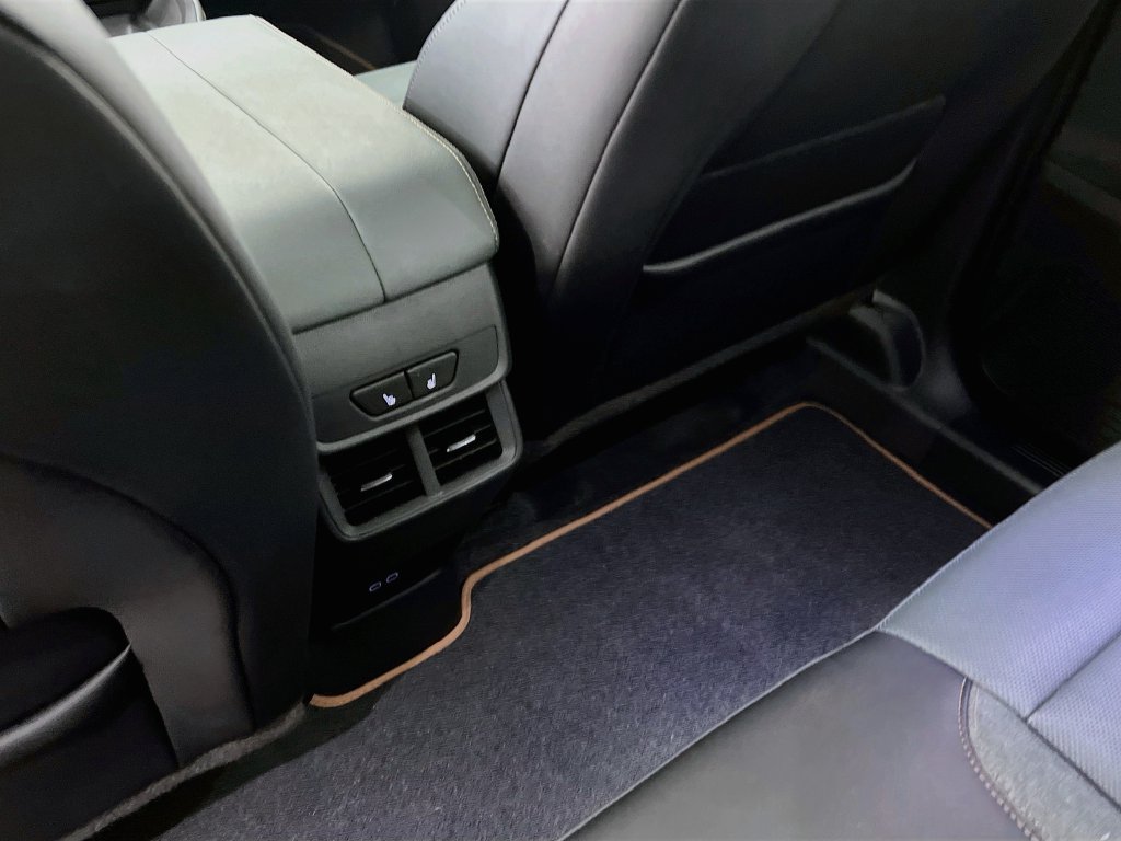 Certified 2026 GMC Terrain AT4 w/ Convenience Package III AWD/4WD image 23