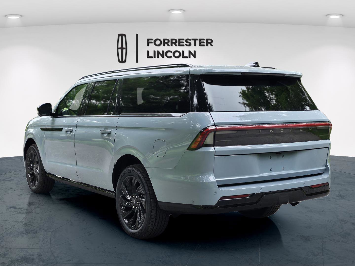 New 2025 Lincoln Navigator L Reserve w/ Jet Appearance Package image 5