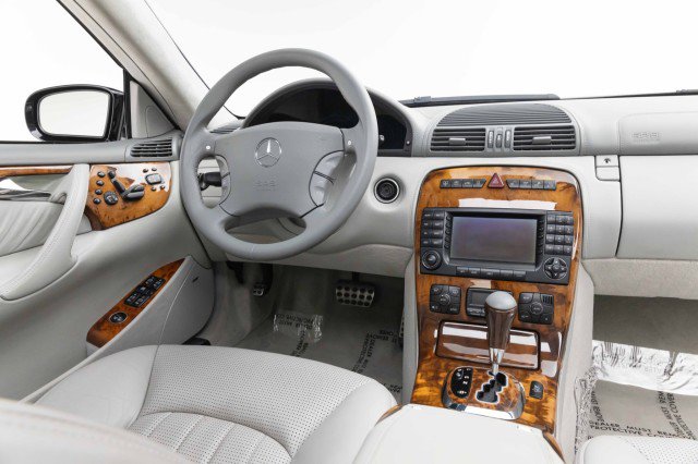 Used 2005 Mercedes-Benz CL 65 AMG image 6