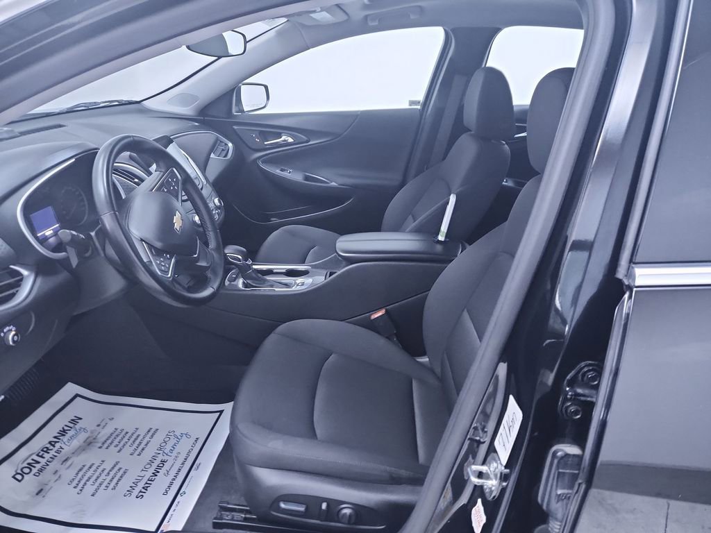 Used 2023 Chevrolet Malibu LT w/ Midnight Edition FWD image 11