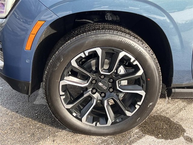 New 2026 GMC Yukon Denali w/ Sun & Power Step Package image 10