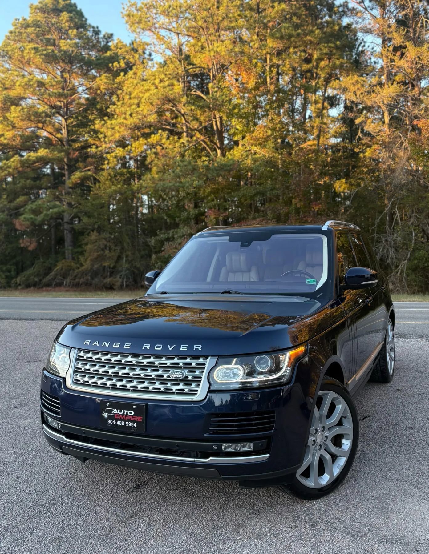Used 2015 Land Rover Range Rover Supercharged AWD/4WD image 4