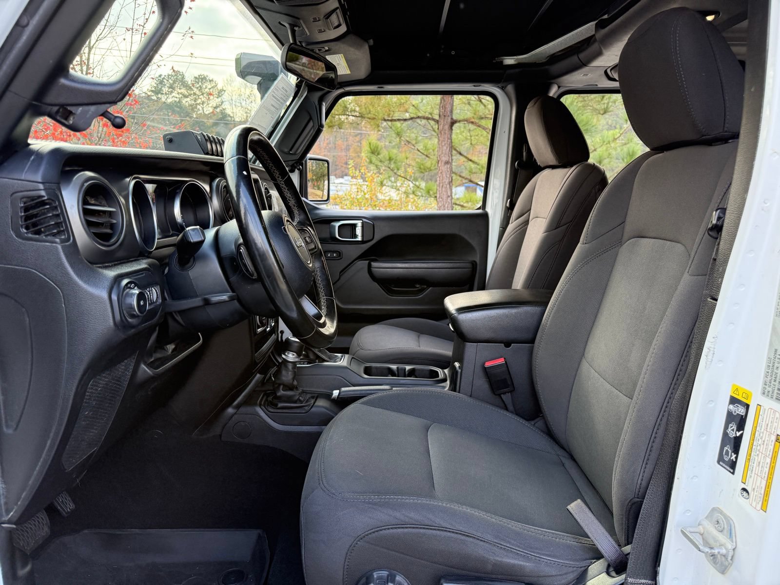 Used 2022 Jeep Wrangler Unlimited Sport w/ Xtreme Recon 35" Tire Package AWD/4WD image 30