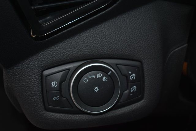 Used 2018 Ford Escape SEL image 16