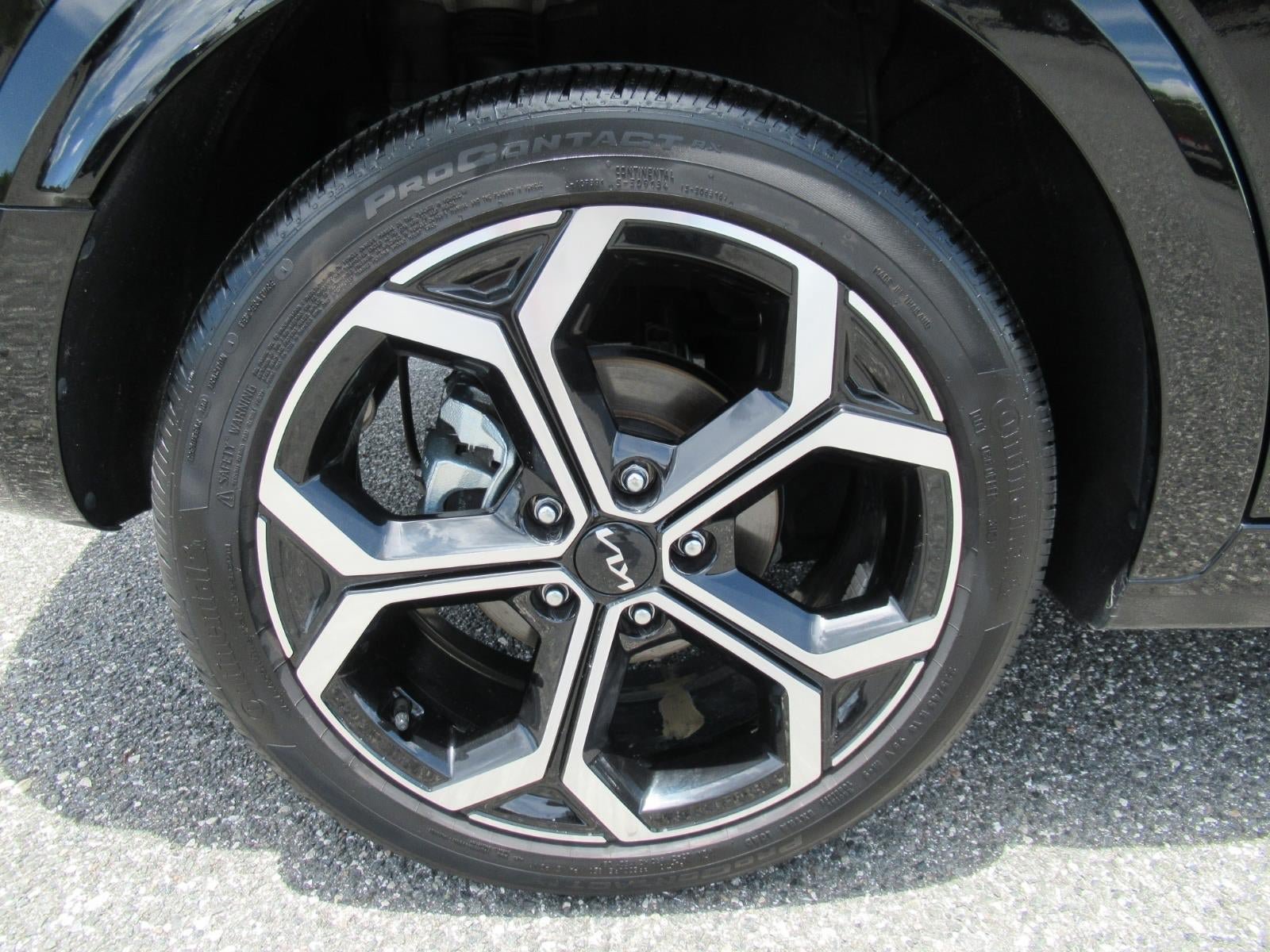 Used 2025 Kia Niro EX Touring FWD image 8