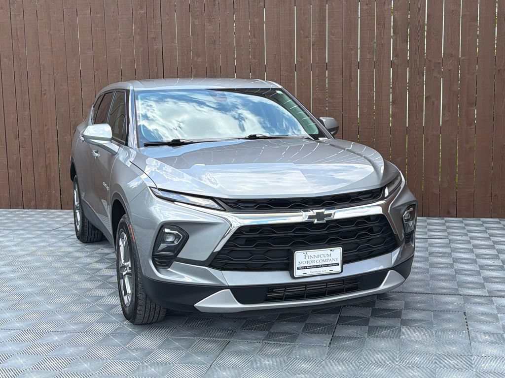 Used 2023 Chevrolet Blazer LT w/ LPO, Floor Liner Package FWD image 12