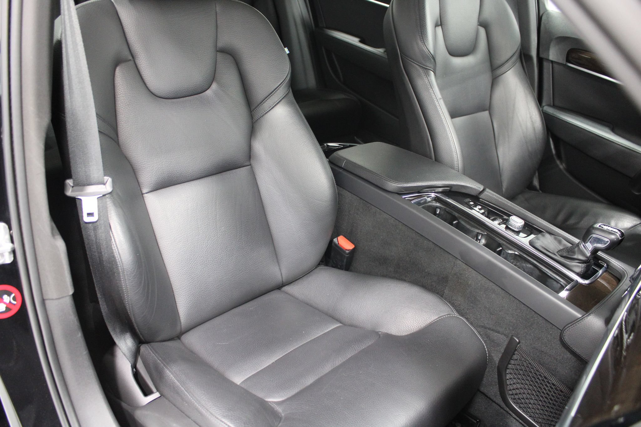 Used 2018 Volvo S90 T5 Momentum w/ Convenience Package AWD/4WD image 28